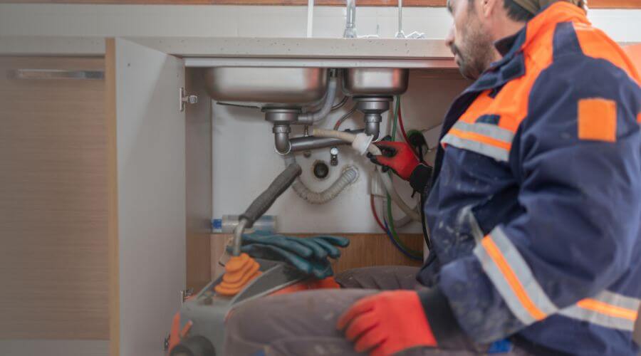Professional slab leak plumber services in Inavale, NE